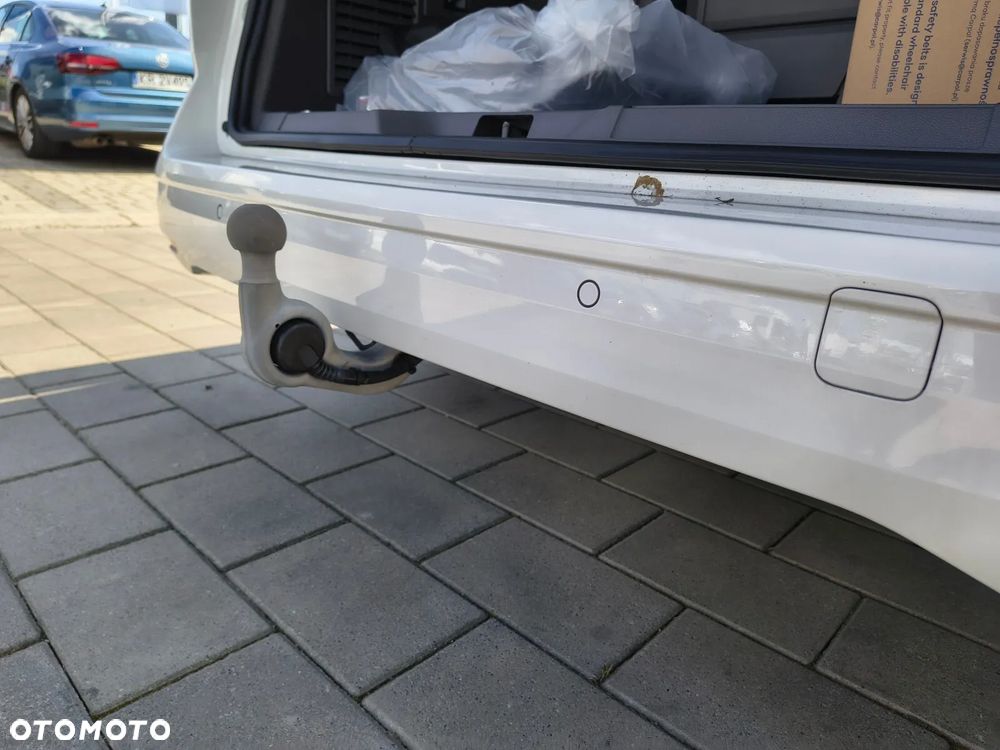 Volkswagen Multivan - 23