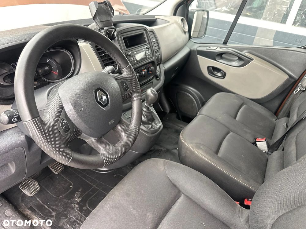 Renault Trafic - 19
