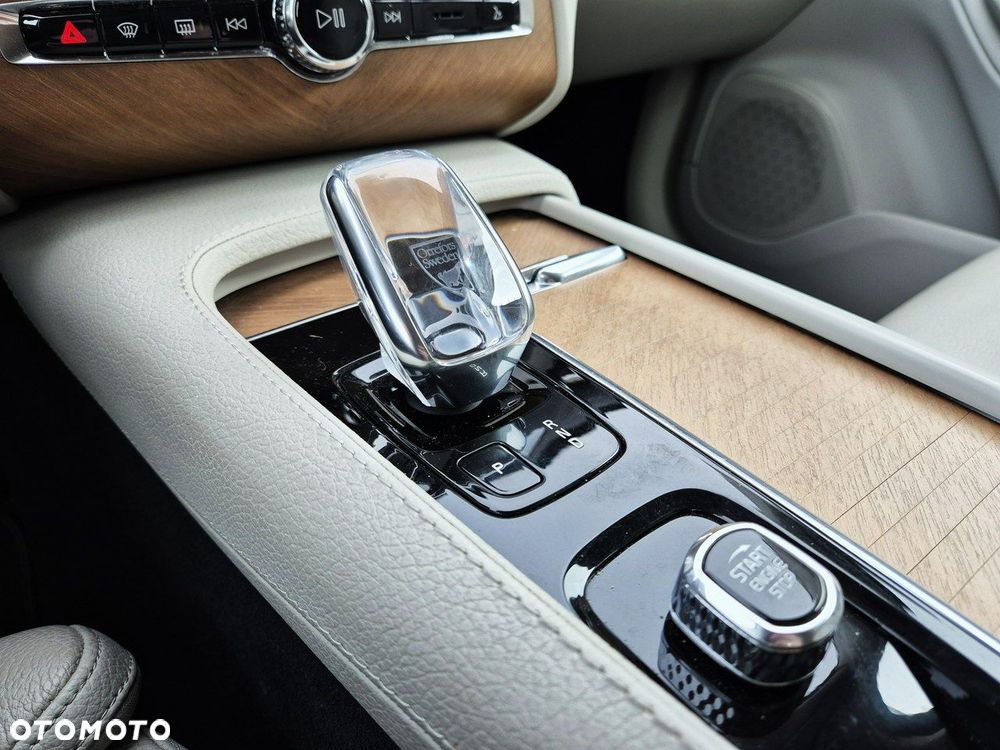 Volvo XC 90 - 36