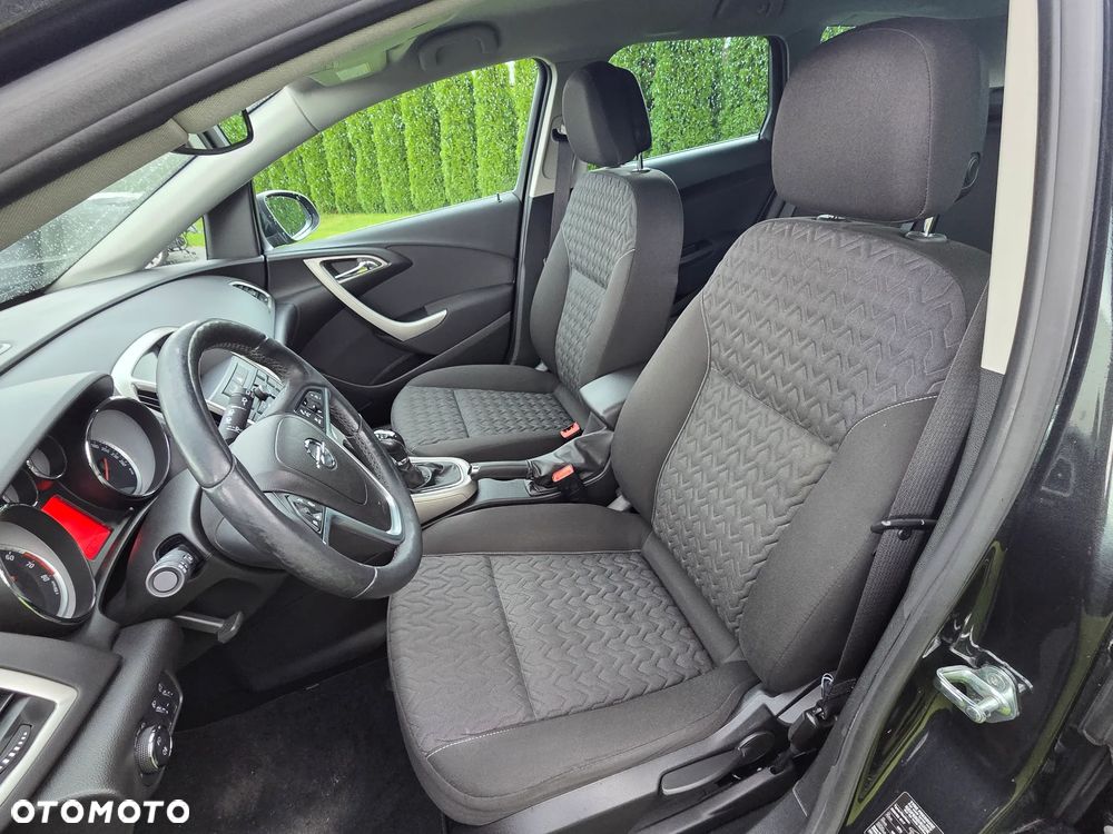 Opel Astra 2013