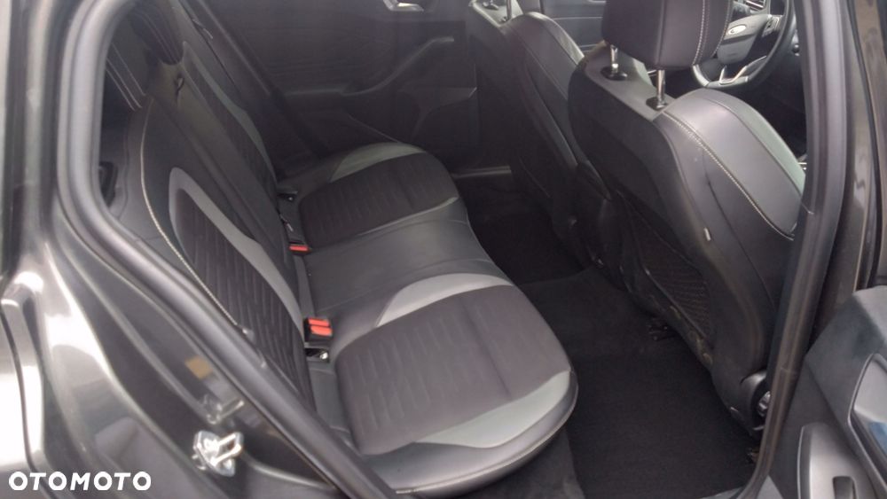 Ford Focus 2.0 EcoBlue ST-2 - 33