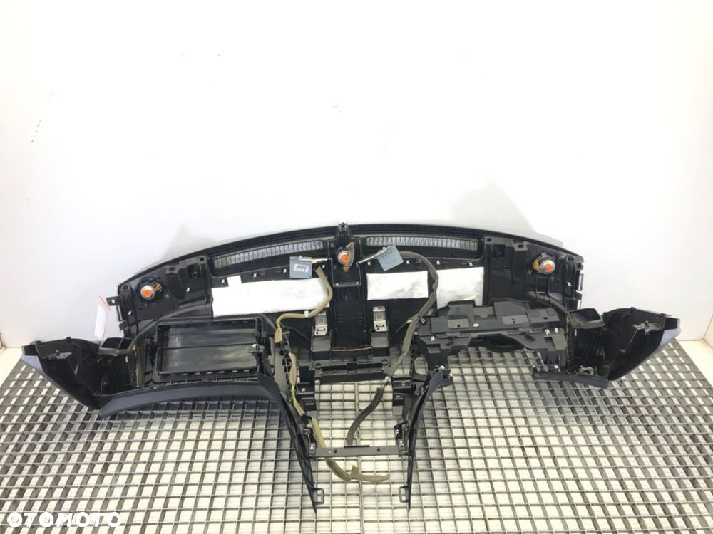 KOKPIT  INFINITI Q50 2013 - 2022 2.0 T 155 kW [211 KM] benzyna 2014 - 2022 - 5