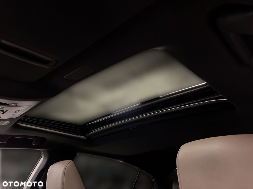Lexus ES 300h Prestige - 34