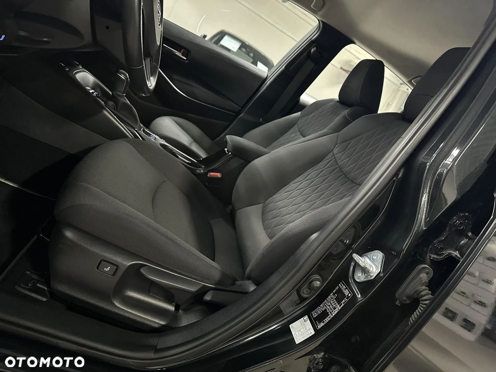Toyota Corolla 1.8 Hybrid Comfort - 13