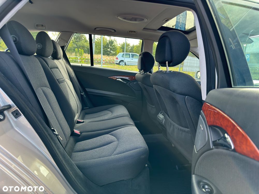 Mercedes-Benz Klasa E 220 CDI Automatik Classic BusinessEDITION - 26