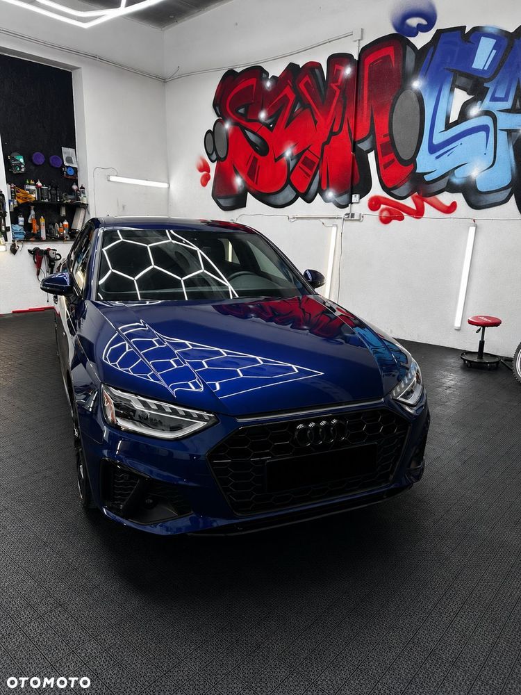 Audi A4 Limousine - 16