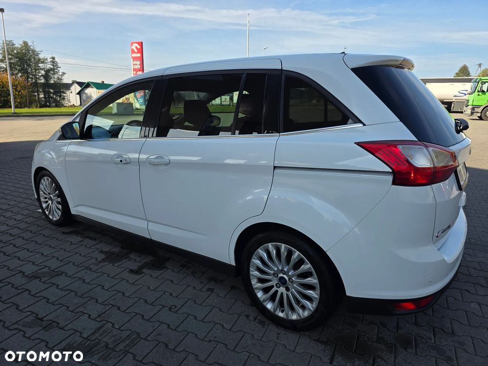 Ford Grand C-Max 2011 photo 2