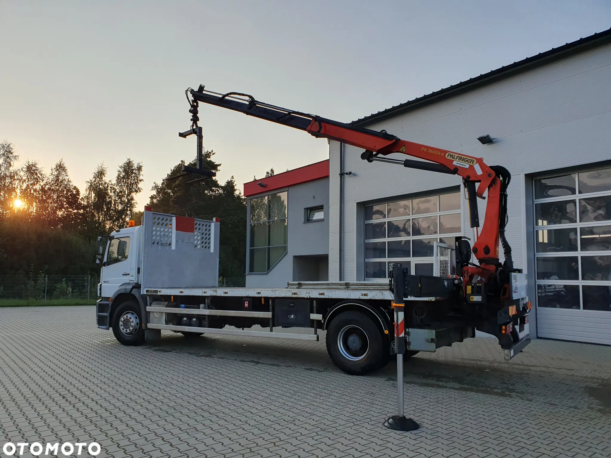 Mercedes-Benz axor - 10