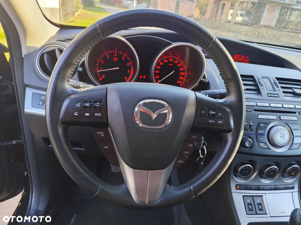 Mazda 3 1.6 90th Anniversary - 18