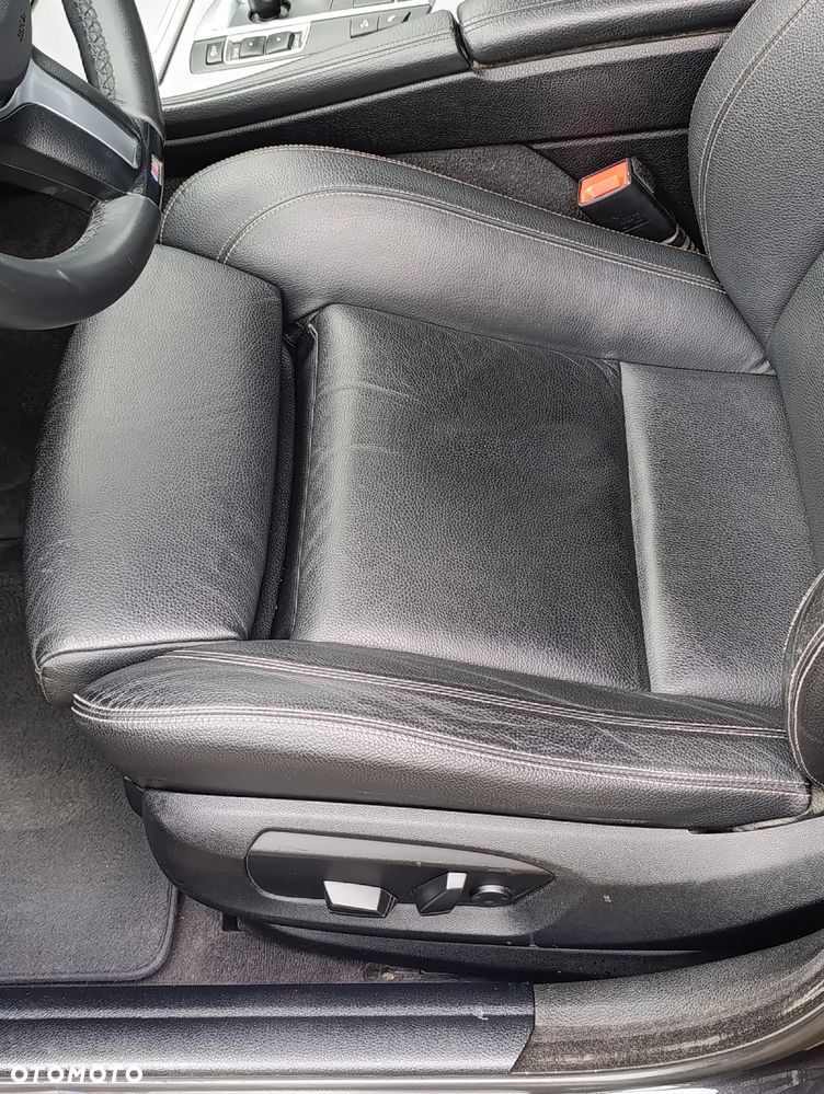 BMW Seria 5 525d xDrive Luxury Line - 18