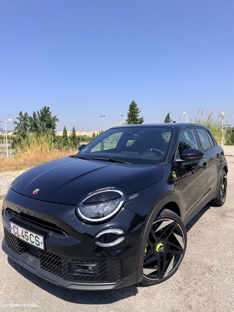 Abarth 600e 54 kWh Turismo - 1