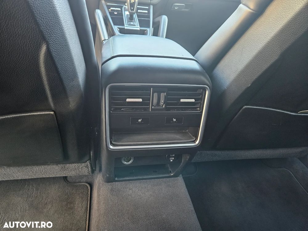 Porsche Cayenne E-Hybrid Tiptronic S - 8