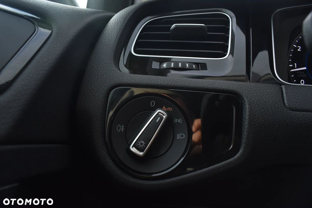 Volkswagen Golf VII 1.5 TSI BMT Evo Highline DSG - 24