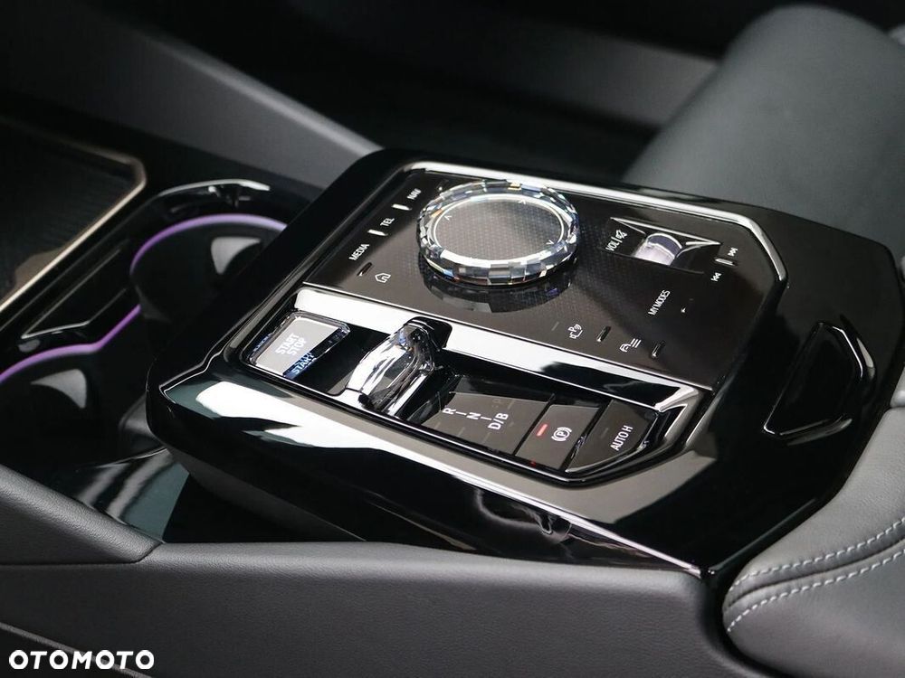 BMW i5 83.9kWh M60 xDrive - 17