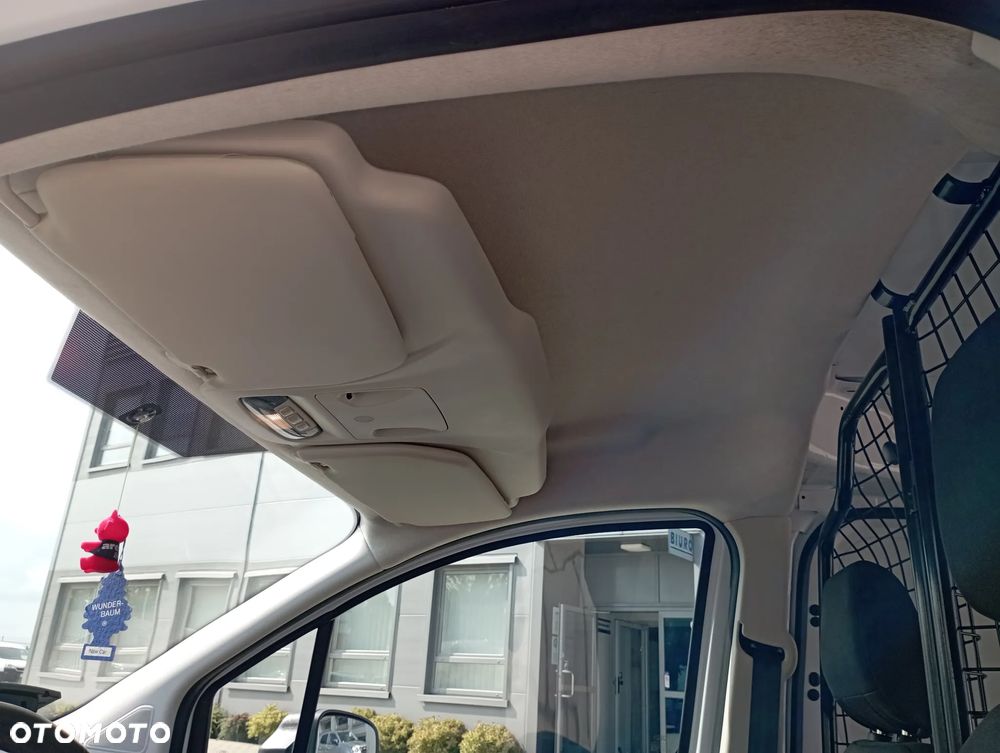 Ford Transit Courier Ambiente - 17