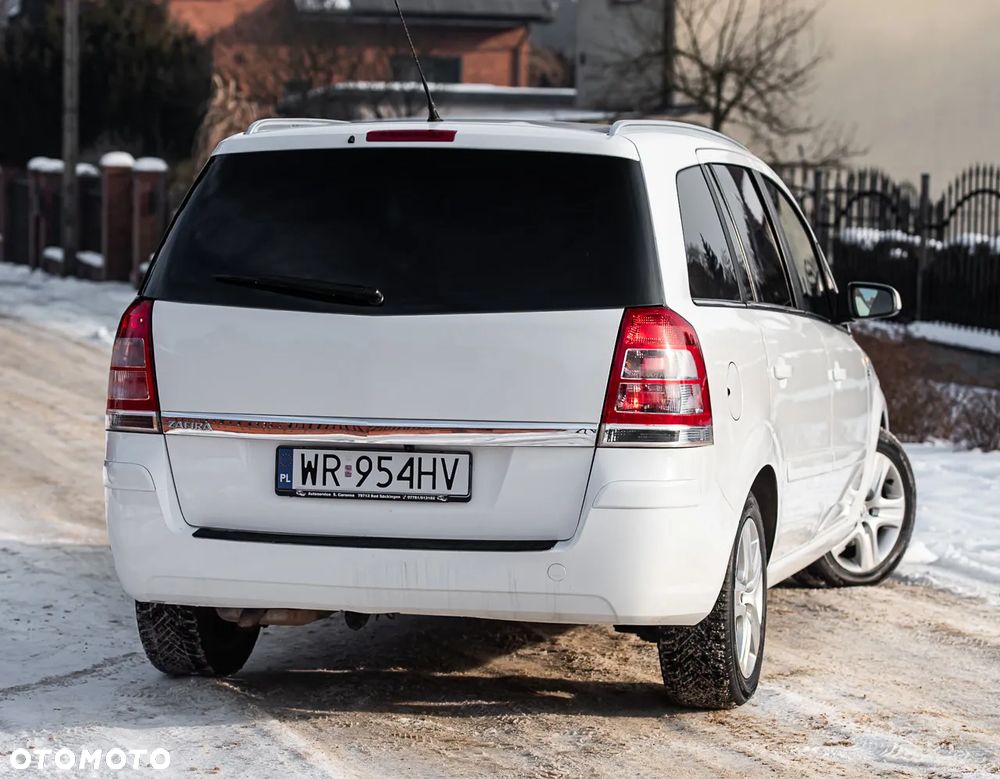 Opel Zafira - 17