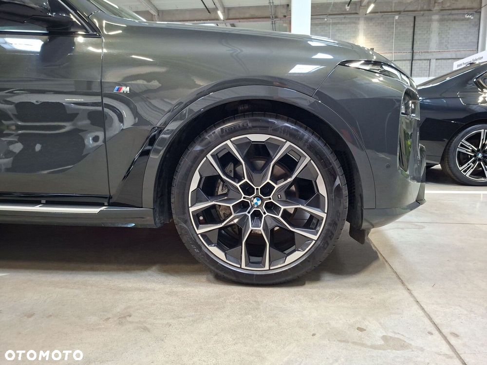 BMW X7 - 10