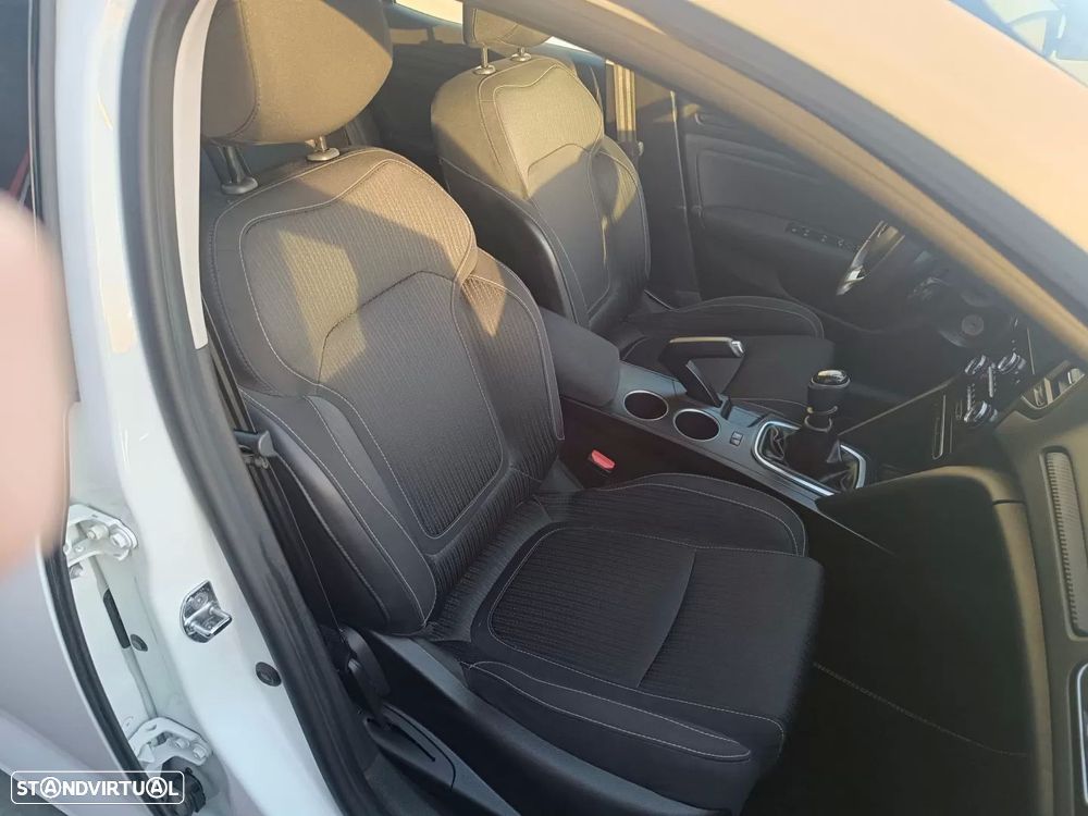 Renault Mégane 1.5 Blue dCi Intens - 16