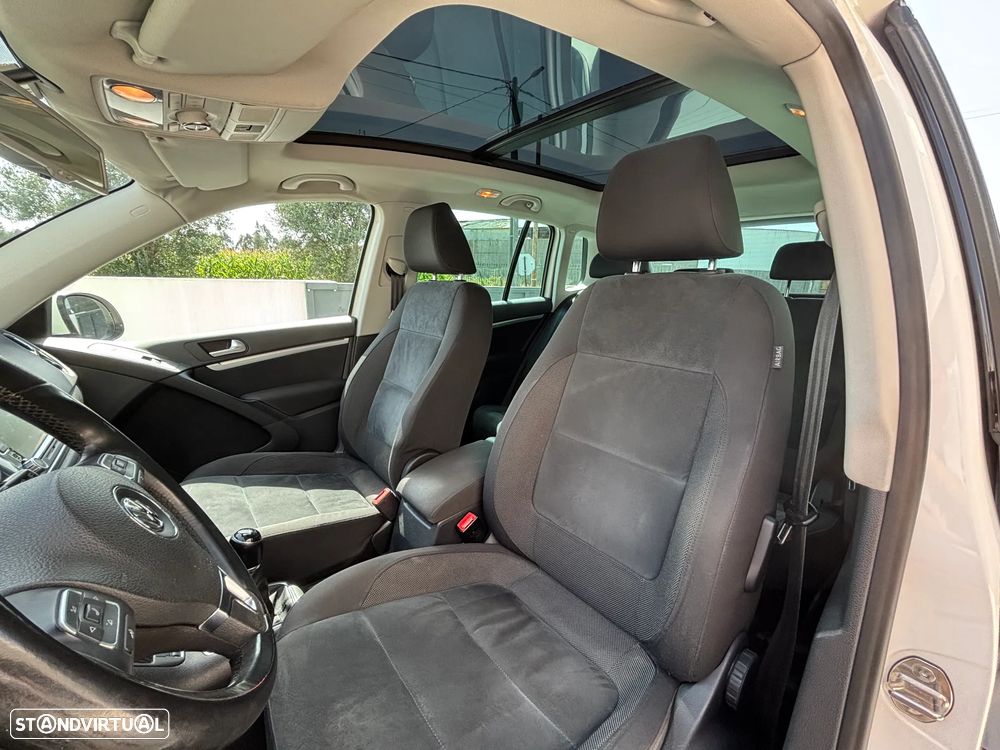 VW Tiguan 2.0 TDi Sport BlueMotion - 17