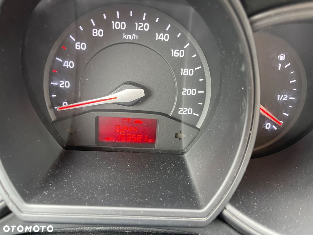 Kia Rio 1.2 Attract - 17