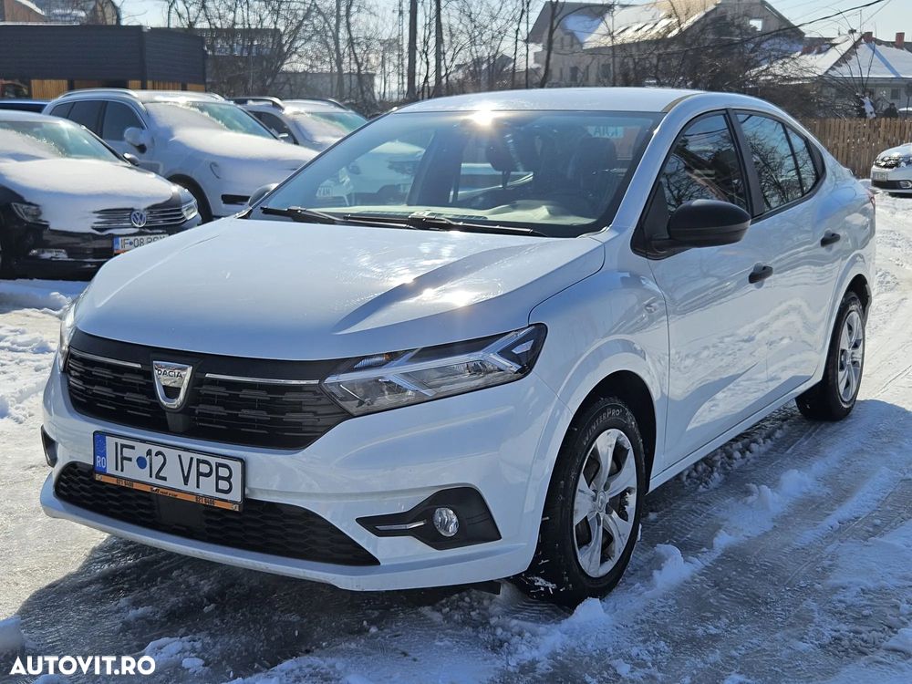 Dacia Logan TCe 90 Essential - 1