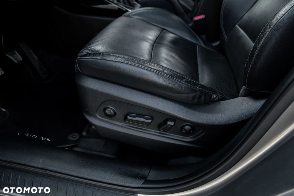 Kia Carens 1.6 GDI S 7os - 20