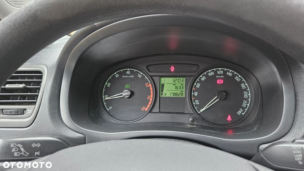 Skoda Roomster 1.2 Ambition PLUS EDITION - 20