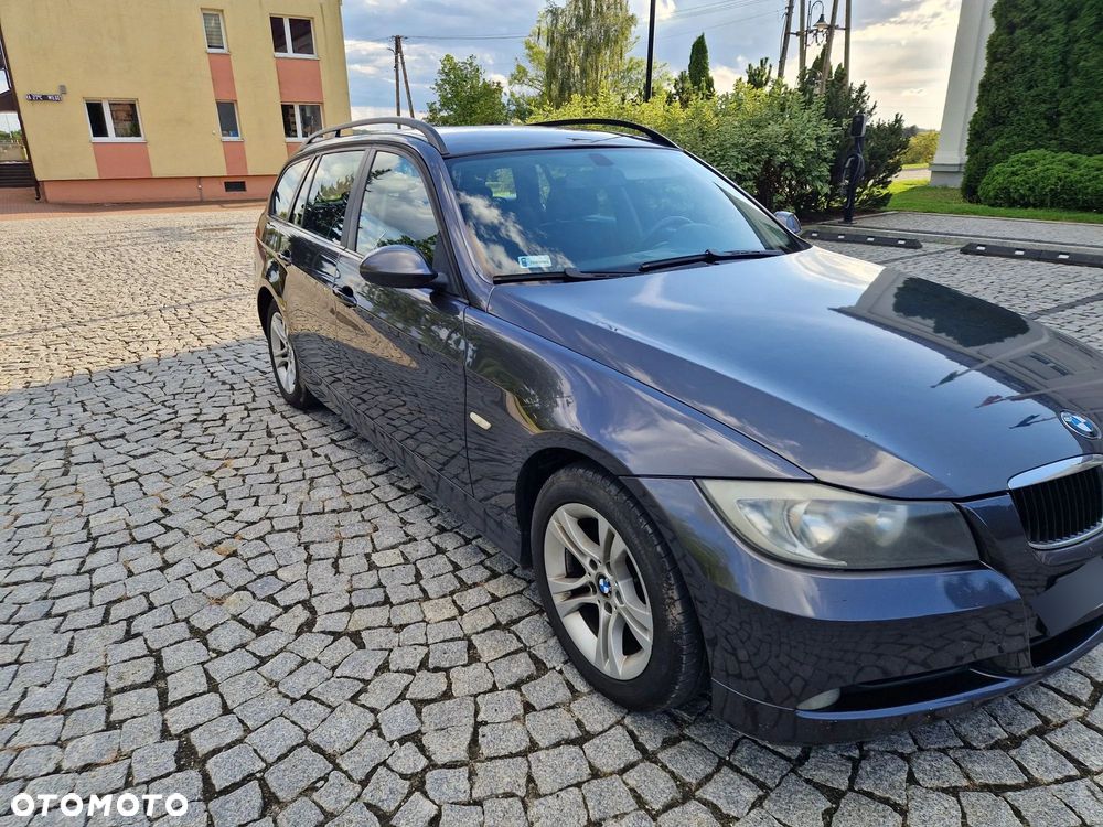 BMW Seria 3 318d - 17