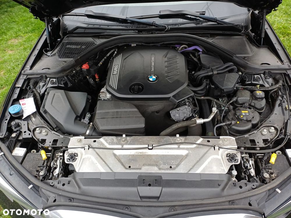 BMW Seria 3 318d Edition Luxury Line Purity - 18
