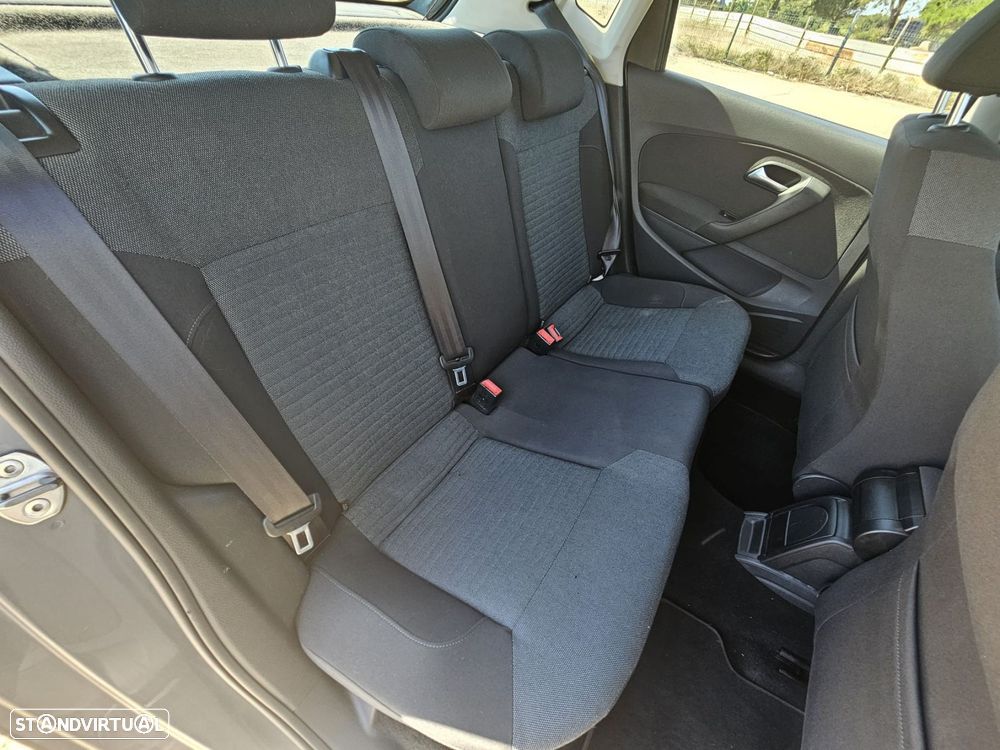 VW Polo 1.6 TDI Confortline BlueMotion - 25