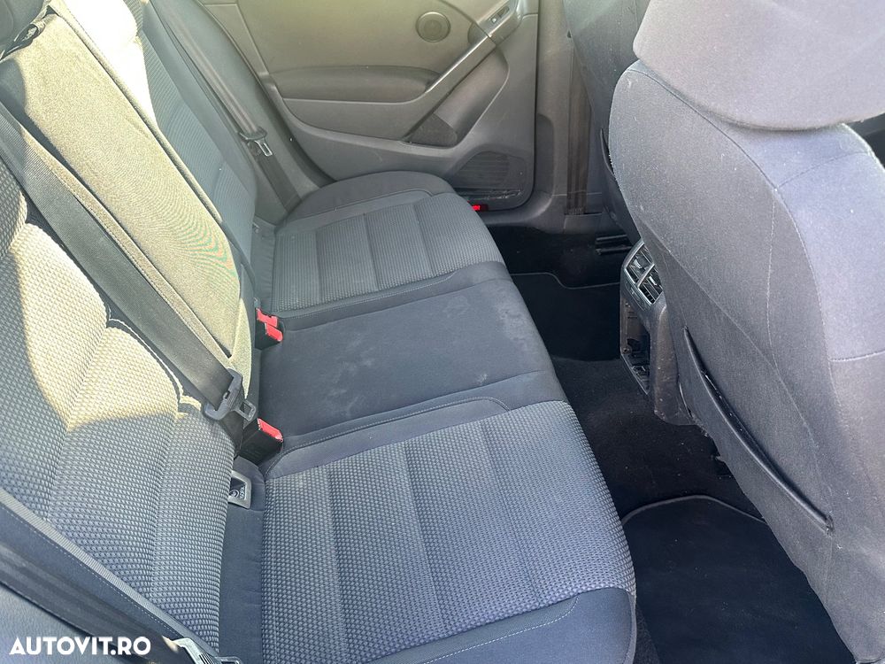 Volkswagen Golf - 9