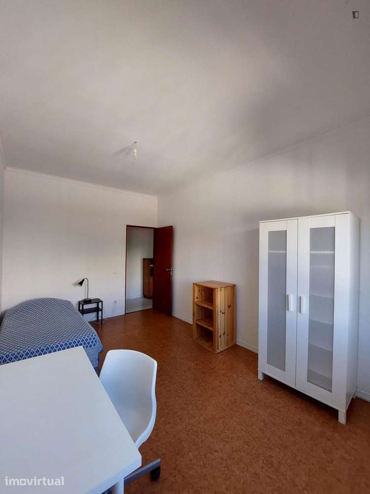 Quarto - localizado em Amadora Lisbon - Grande imagem: 2/4