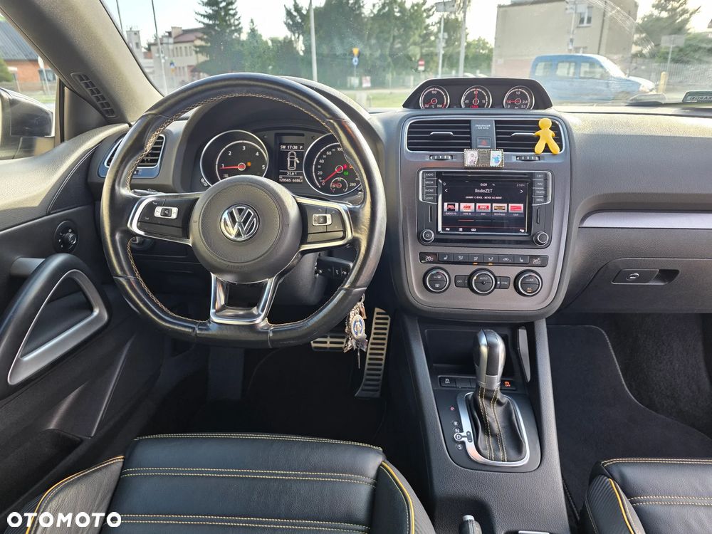 Volkswagen Scirocco 2.0 TDI BMT DSG - 25