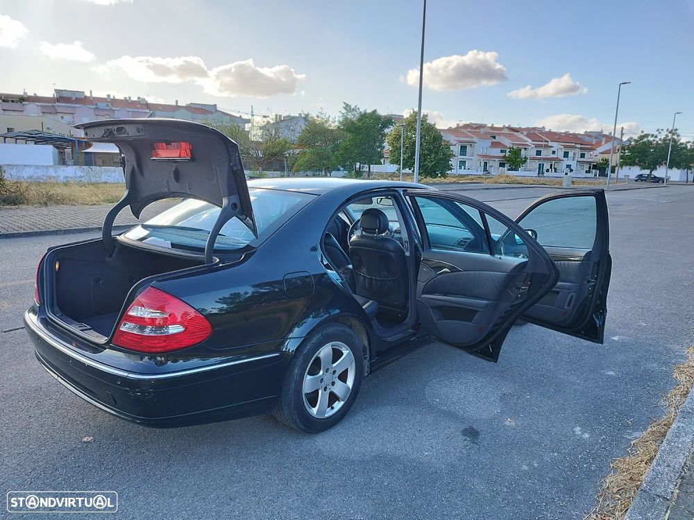 Mercedes-Benz E 320 CDi Avantgarde 4-Matic - 8