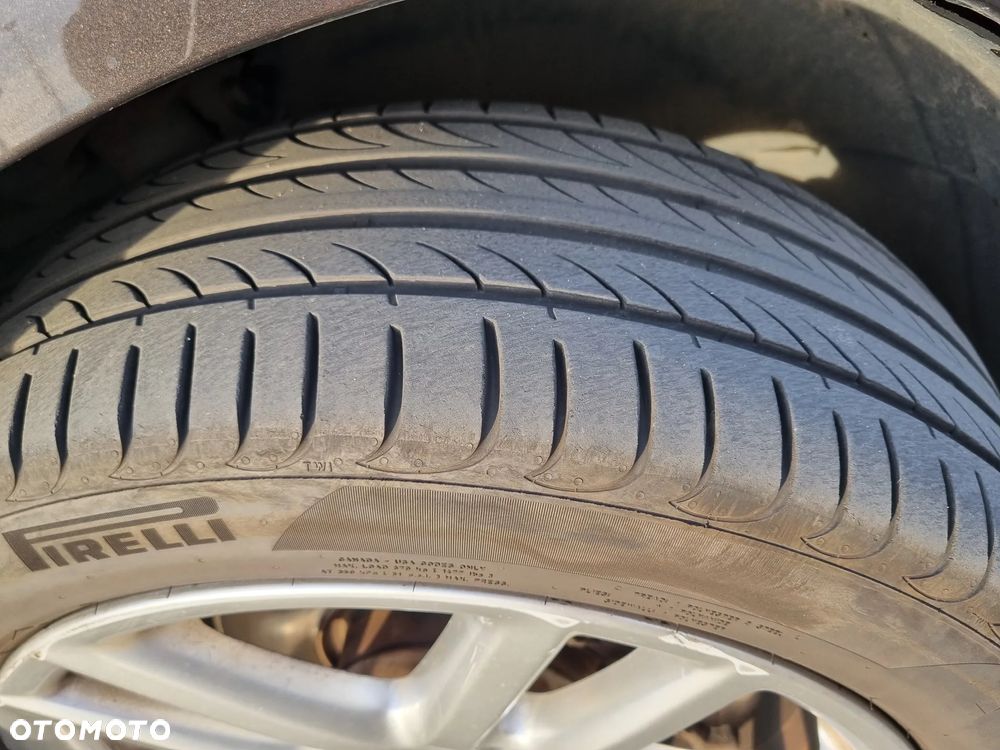 Volkswagen Passat 2.0 TDI Comfortline - 12