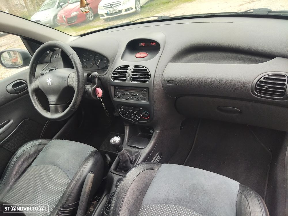 Peugeot 206 - 11