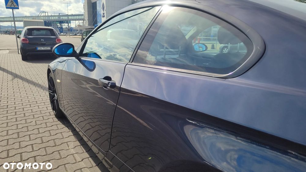 BMW Seria 3 325i - 11