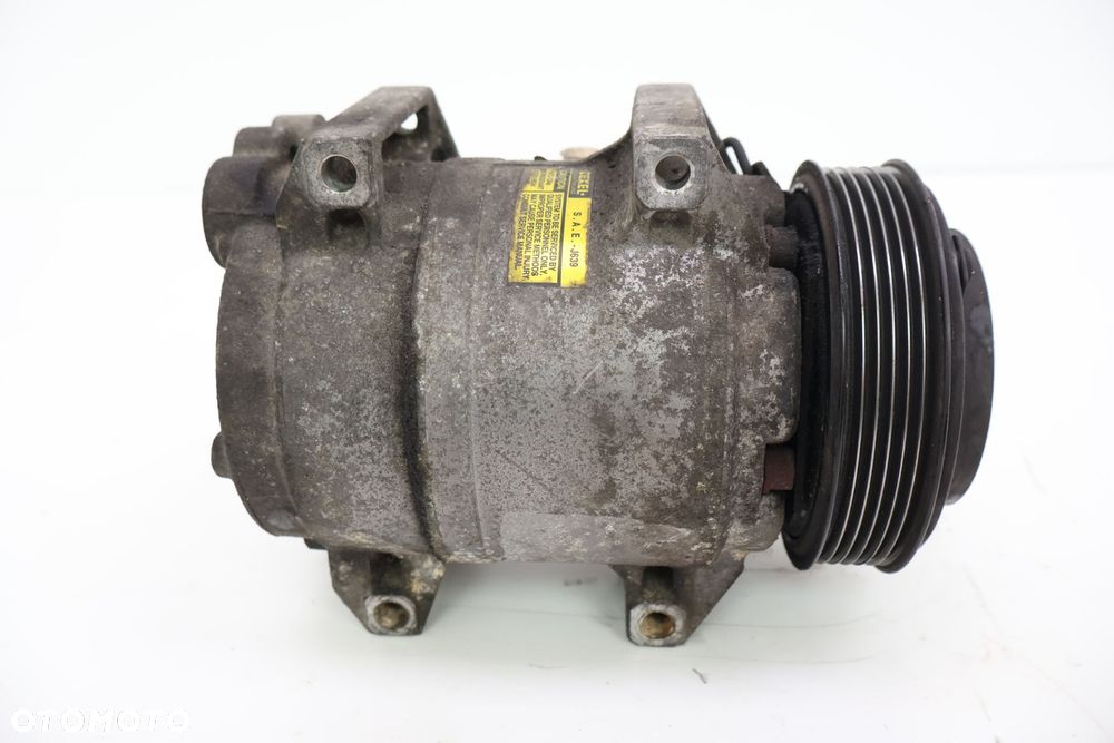 VOLVO V70 SPRĘŻĄRKA KLIMATYZACJI 870858 - 3