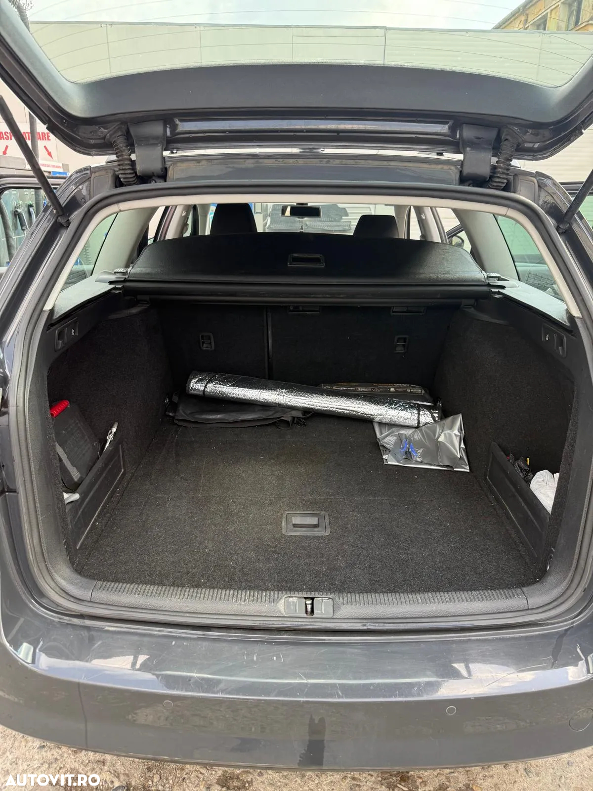 Volkswagen Passat Variant 2.0 TDI DSG BlueMotion Technology Comfortline - 8