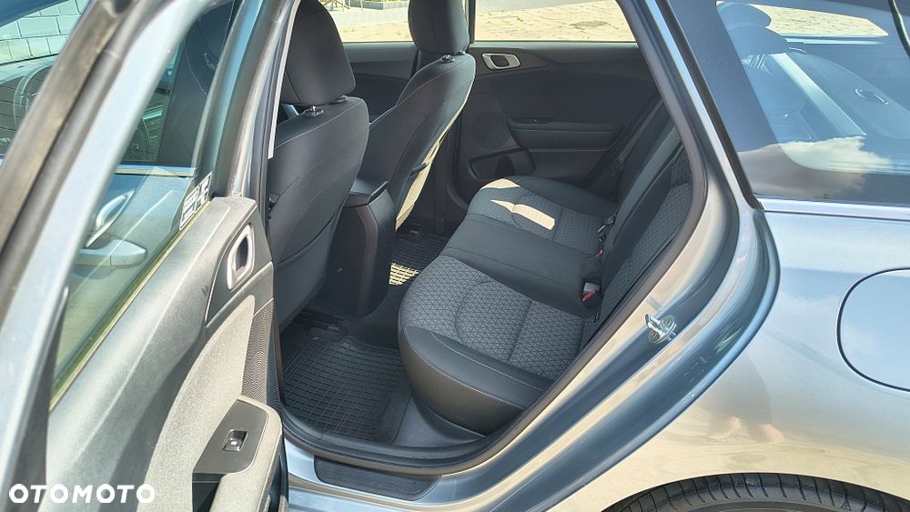 Kia Ceed 1.5 T-GDI M DCT - 23