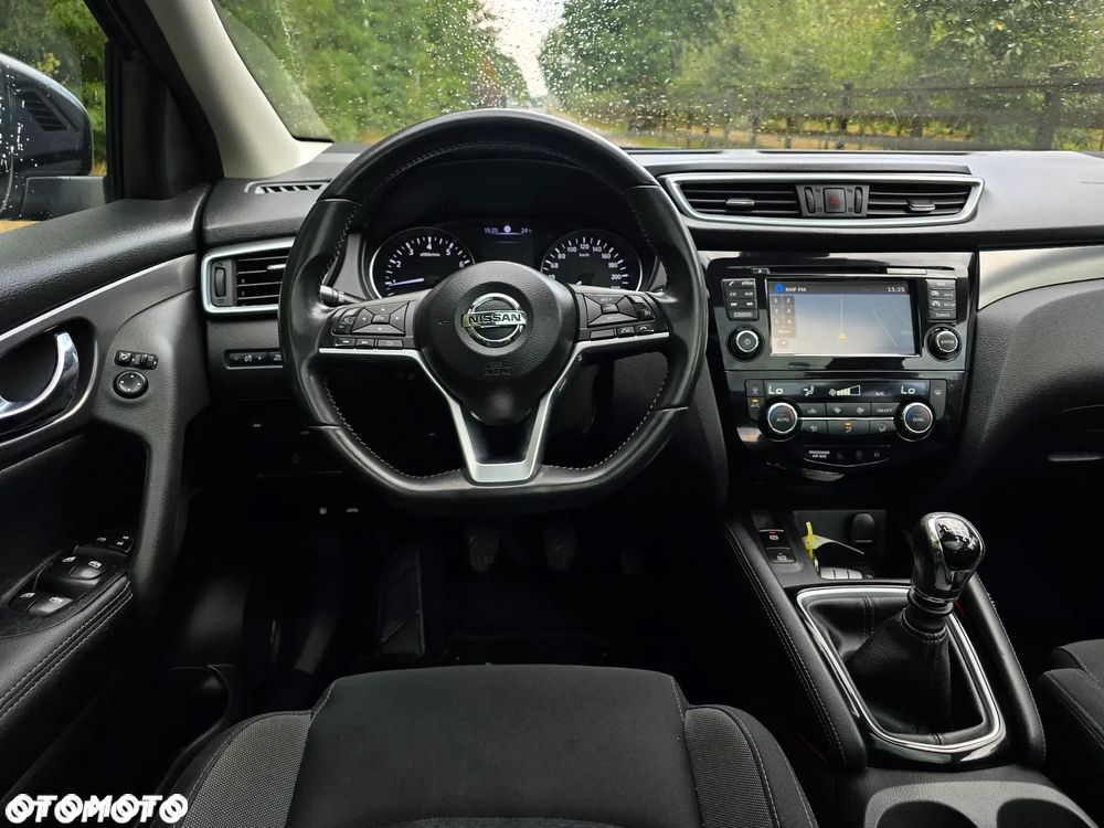 Nissan Qashqai 1.3 DIG-T TEKNA - 16