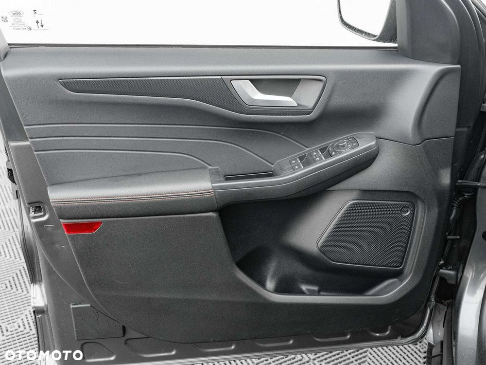 Ford Kuga - 13