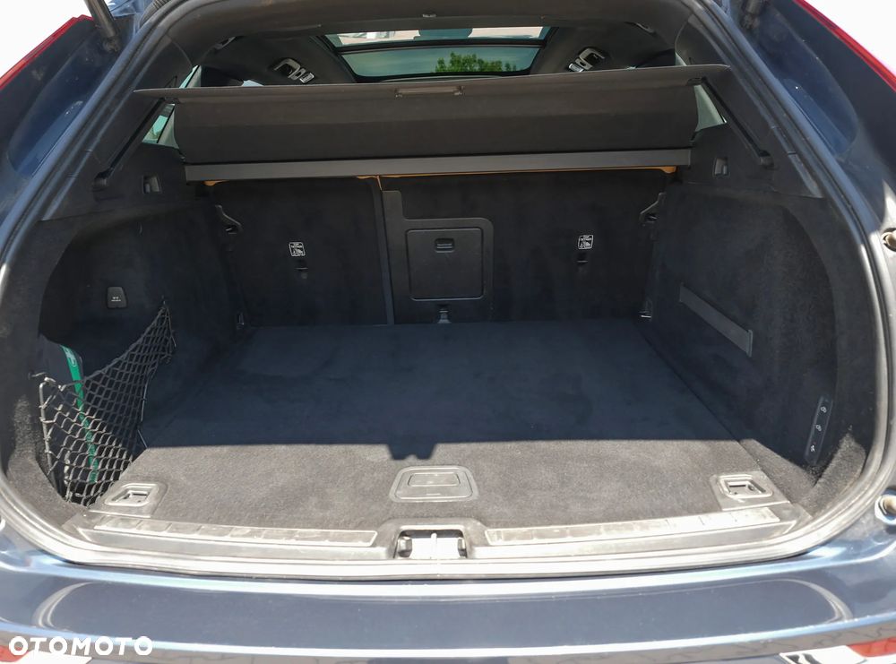 Volvo XC 60 B5 B AWD Geartronic Inscription - 17