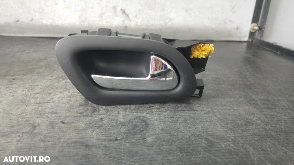 Maner interior dreapta spate citroen c3 picasso 9683446577 9683446077 - 1