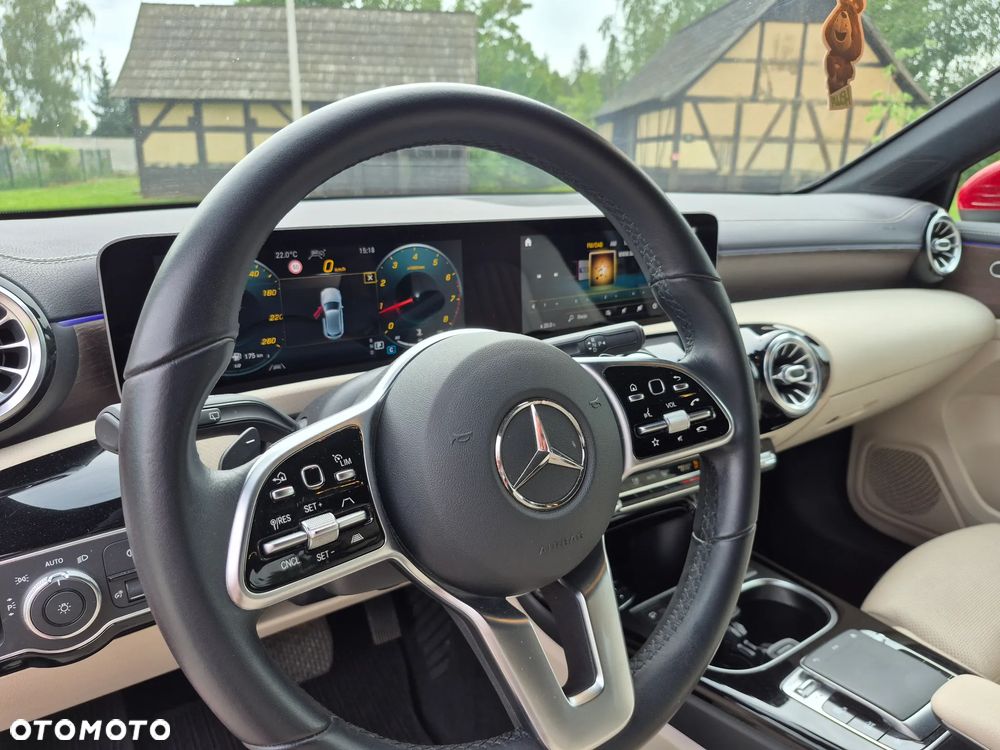 Mercedes-Benz Klasa A 200 7G-DCT Progressive - 21