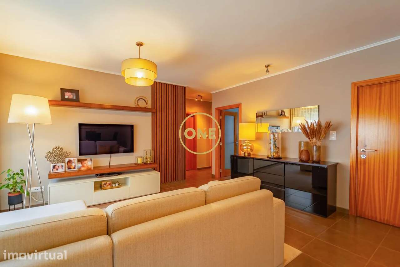 Apartamento T2 – Localização Central e Funcionalidade - Grande imagem: 2/32