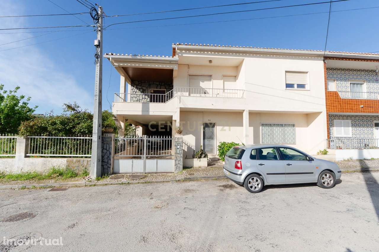 Moradia, 115 m², Santa Iria de Azoia, São João da Talha e Bobadela - Grande imagem: 4/24