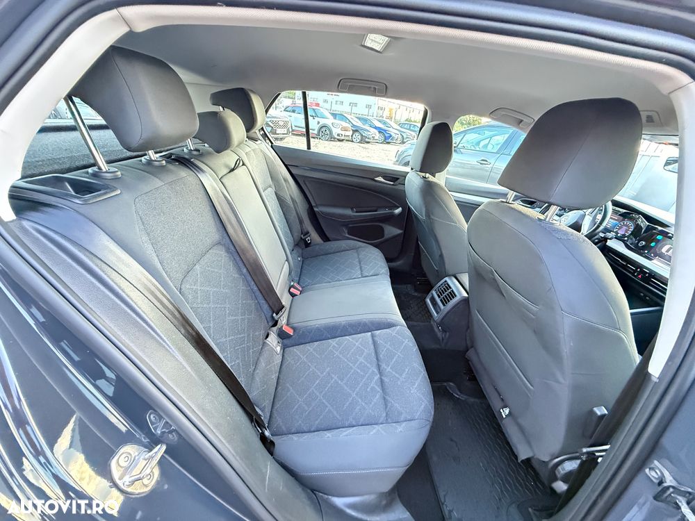 Volkswagen Golf 1.0 TSI Comfortline - 8