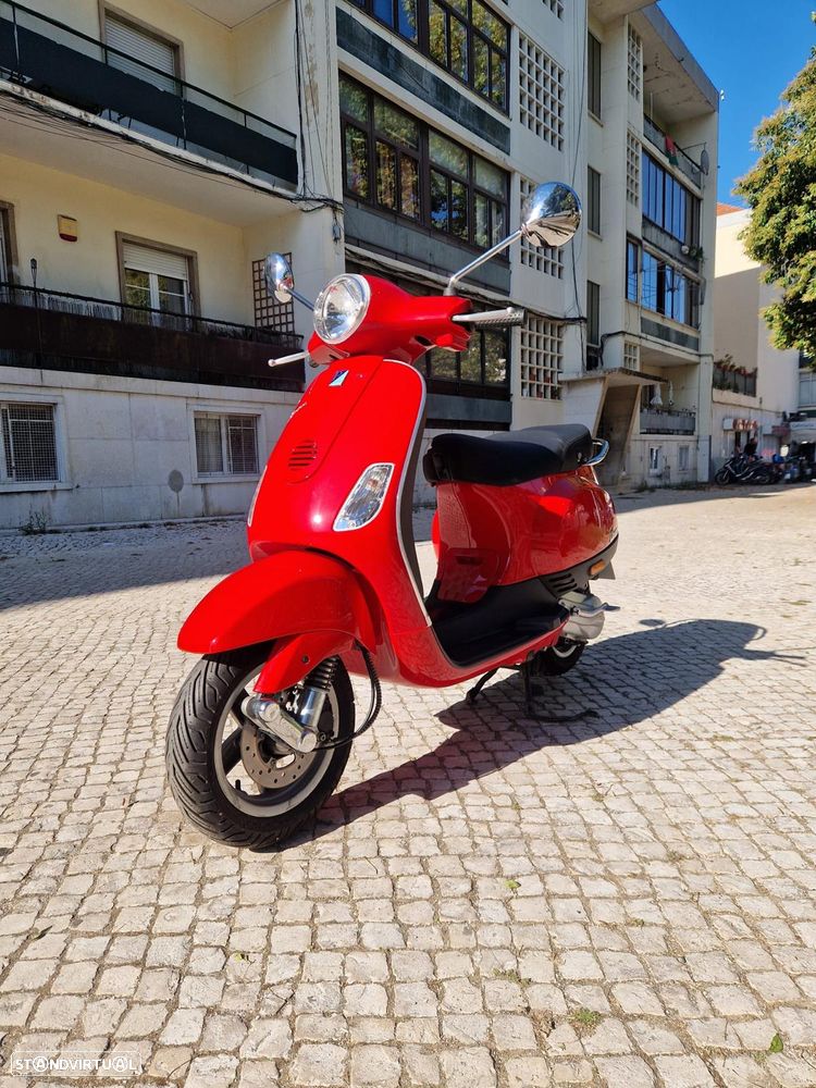 Vespa LX - 1