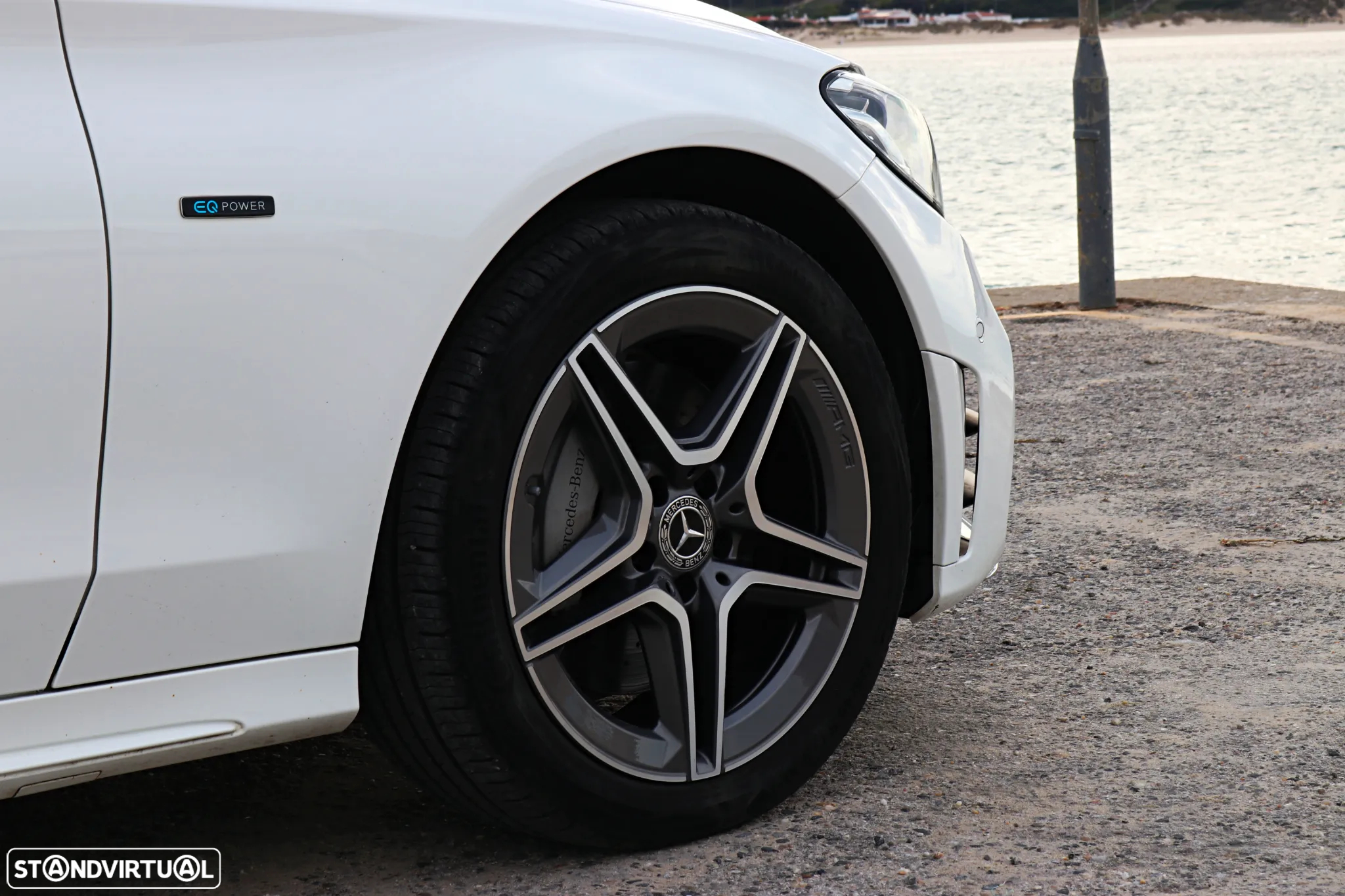 Mercedes-Benz C 300 de AMG Line - 23